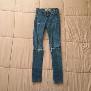 LIKE FOR OFFER Hollister Skinny High Rise Jeans